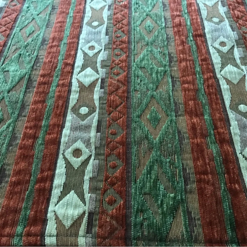 ALASKAN NATIVE MADE TABLE RUNNER 16 1/2” x 88” CRAFTSMANSHIP BY THE LOOM